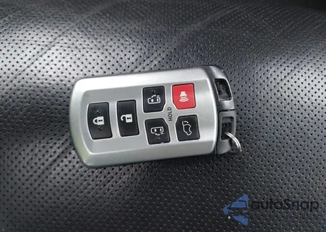 2020 Toyota Sienna Se Premium from USA, damaged, VIN 5TDXZ3DC2LS026210